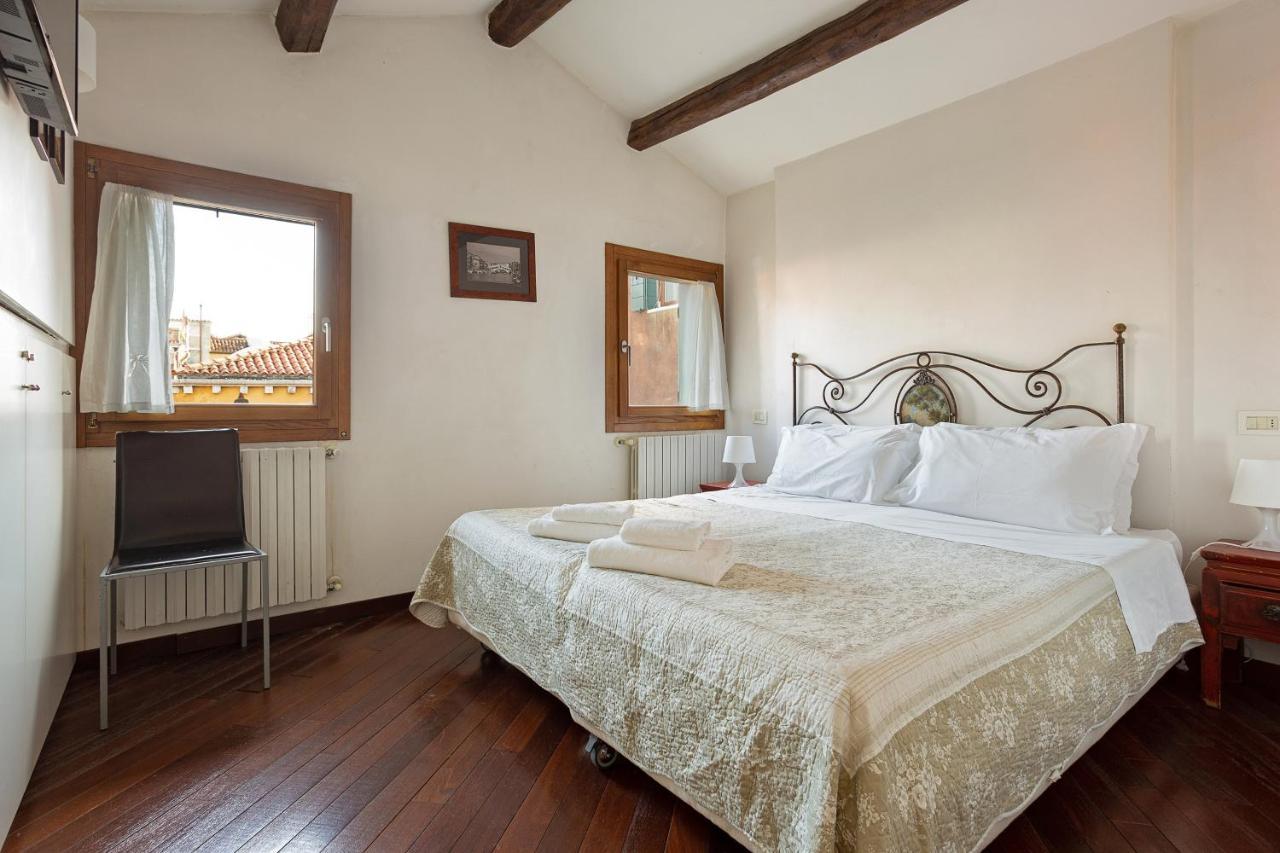 Rialto Canal View Apartment Venice Exterior photo