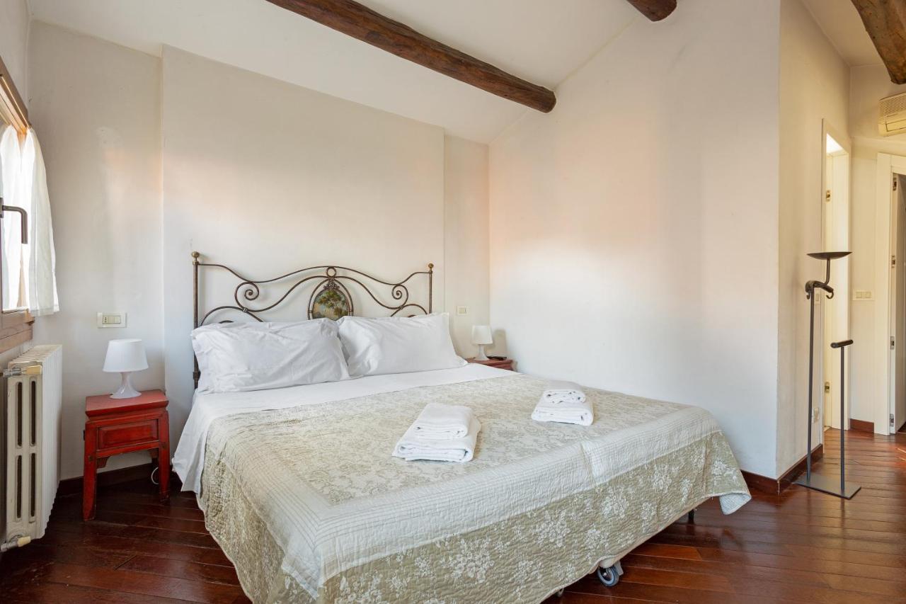 Rialto Canal View Apartment Venice Exterior photo